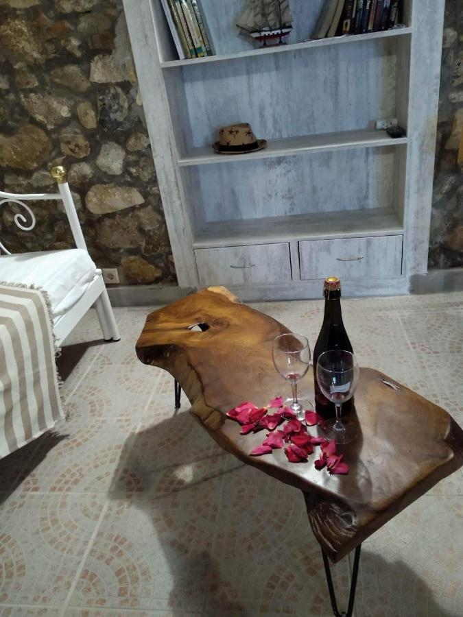 The Stone Suite Moraḯtika Exterior foto