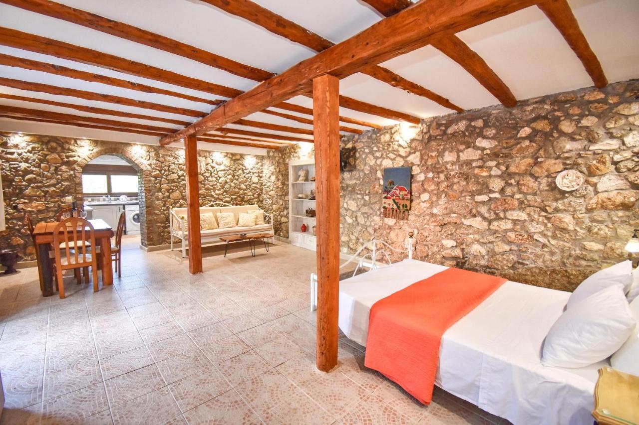 The Stone Suite Moraḯtika Exterior foto