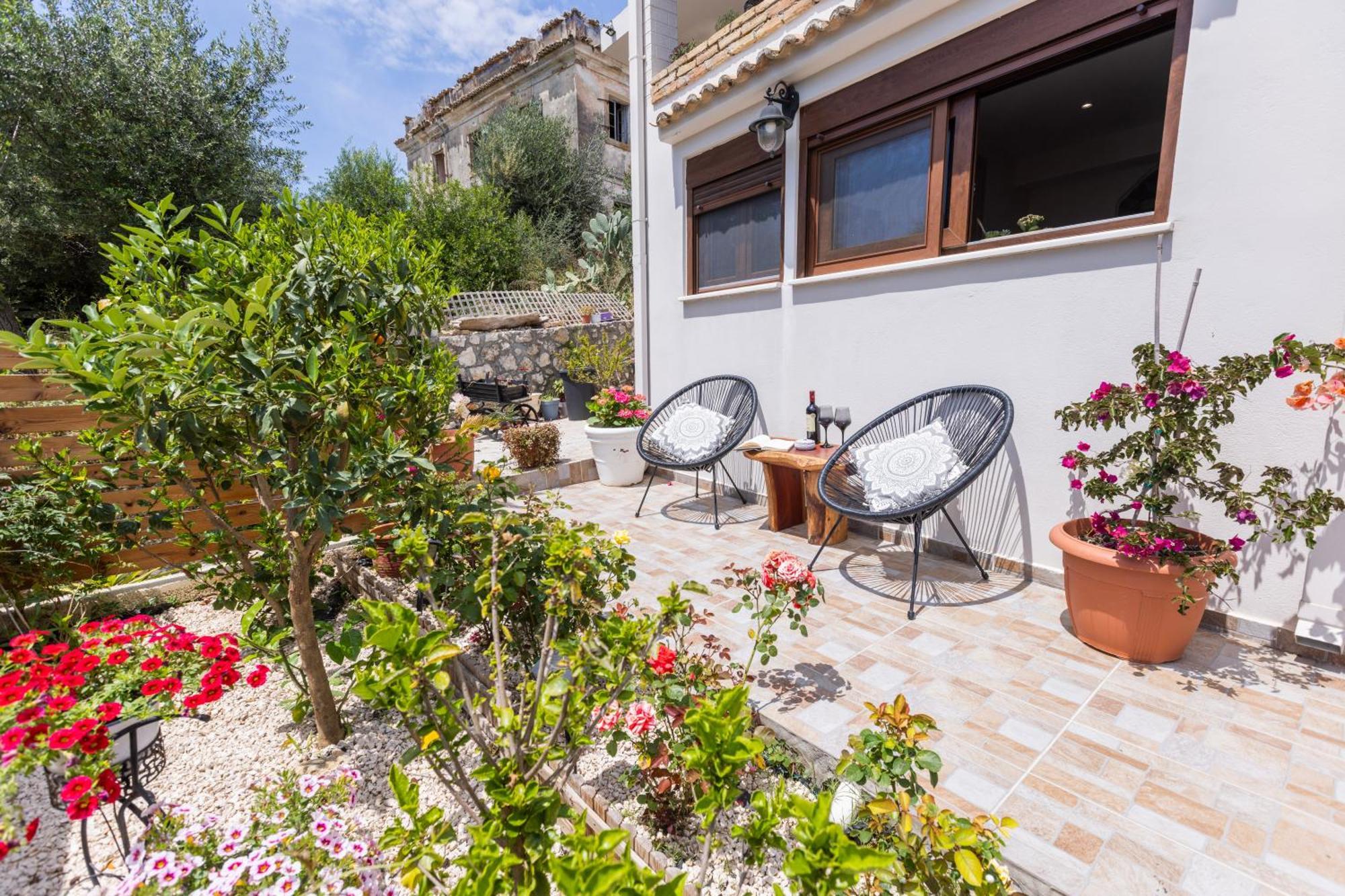 The Stone Suite Moraḯtika Exterior foto